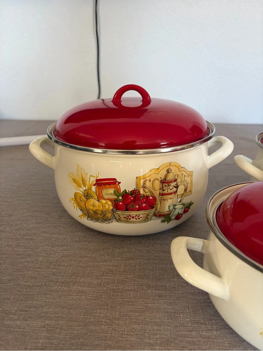 3-Piece Cream Ceramic Stockpot Set with Red Lids